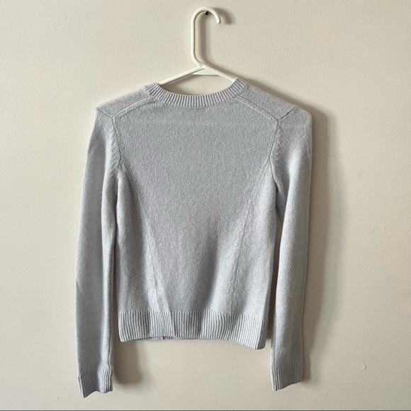 Vince Seam Front Cashmere Crew Sweater / Size XS / Heather Powder Blue NWT - Picture 7 of 8